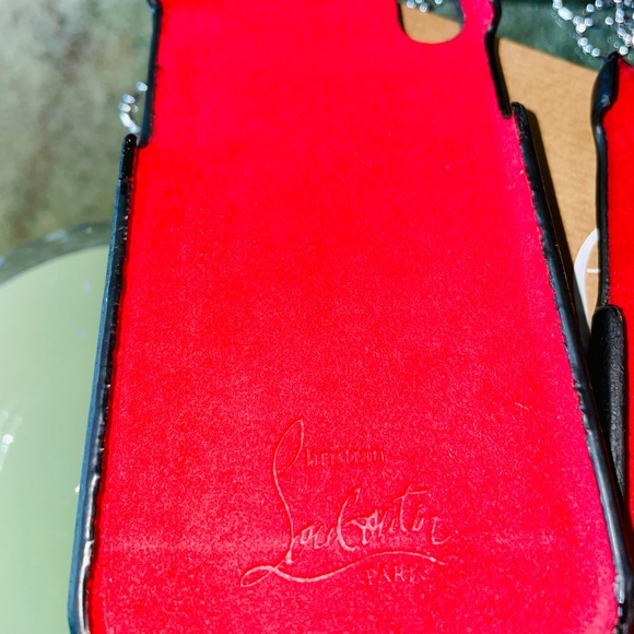 Louboutin Kios iPhone X covers - Picture 9 of 12